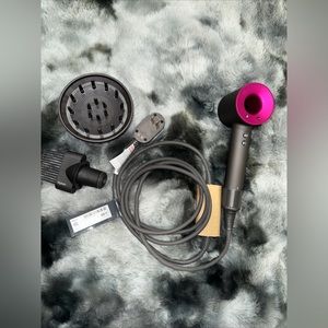 (Sold) Dyson Supersonic HD07 (latest version) Gray